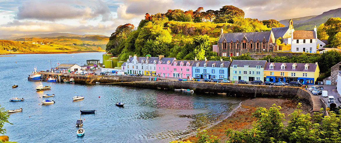 Stay at Somerled House Suites self catering apartment suite accommodation and explore Portree and the local pier