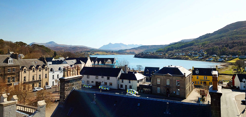 Somerled House Suites is based in Portree on the Isle of Skye near amazing sea and mountain views