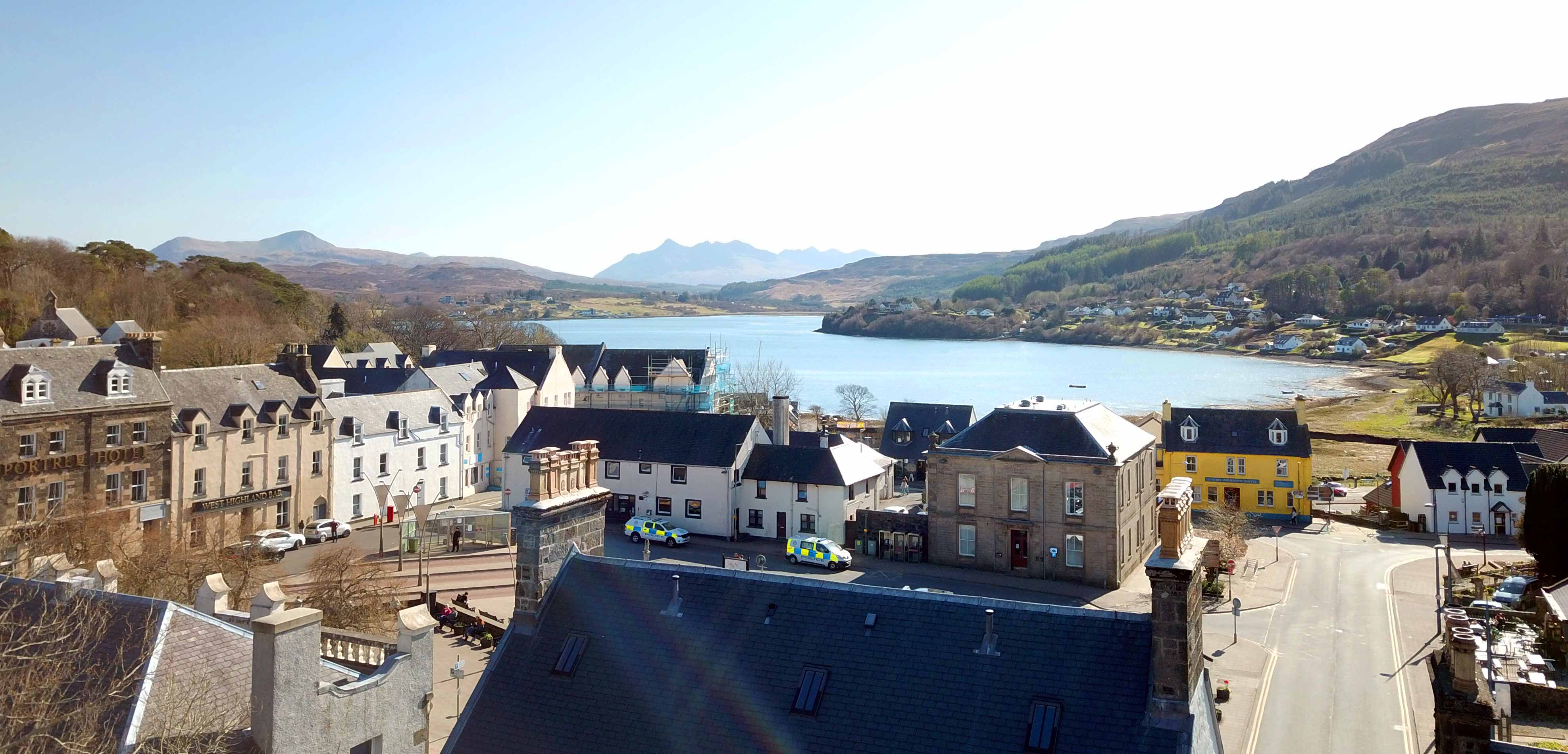 Taransay House Luxury Bed and Breakfast Accommodation in Portree with Sea views and Super King Size Double Beds