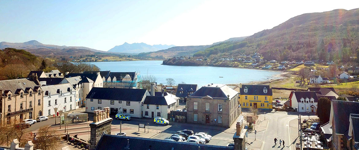Somerled House Suites self catering accommodation apartments in Portree are located near sea and mountain views
