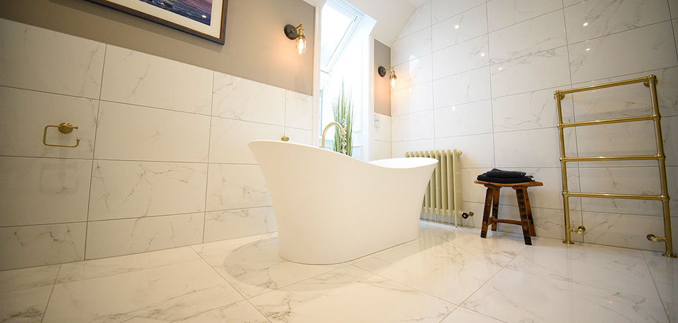 Somerled House Suites Room 4 contains at spacious luxury bathroom at our Portree self catering apartment accommodation