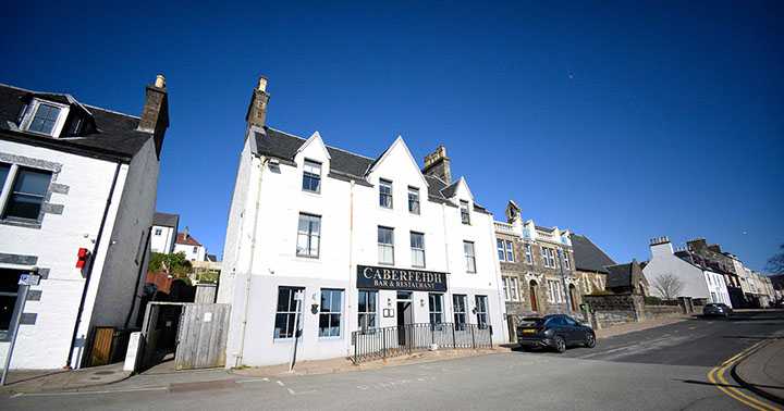 Somerled House Suites are based in a central location with private parking and WIFI internet at our Portree suite accommodation