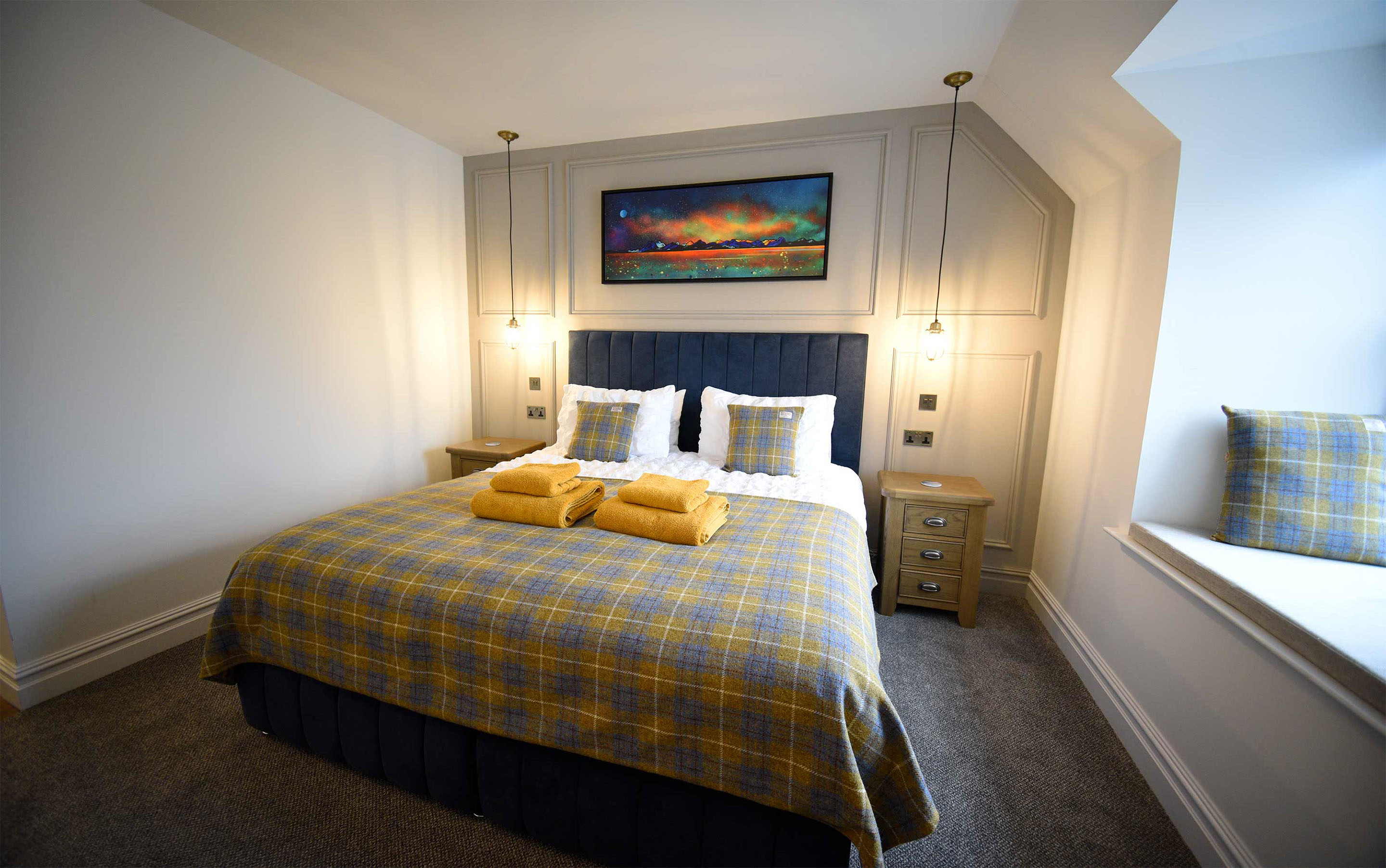 Taransay House Luxury Bed and Breakfast Accommodation in Portree with Sea views and Super King Size Double Beds